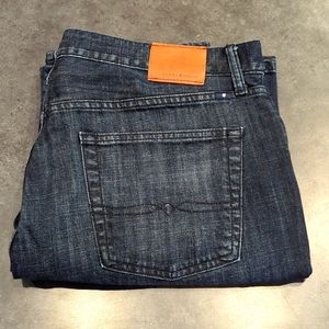 Lucky Brand 221 Original Straight. 38 x 32. Dark Blue.